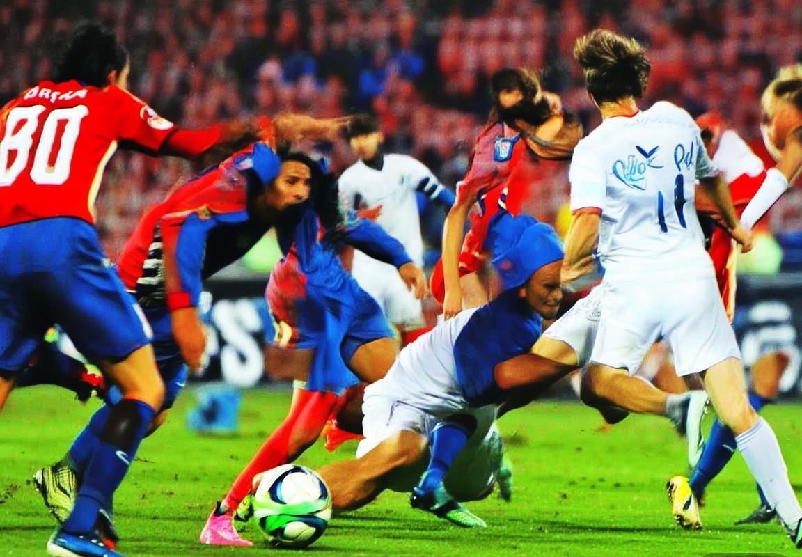 白帽队VS洛杉矶FC：巅峰对决战报(图1)